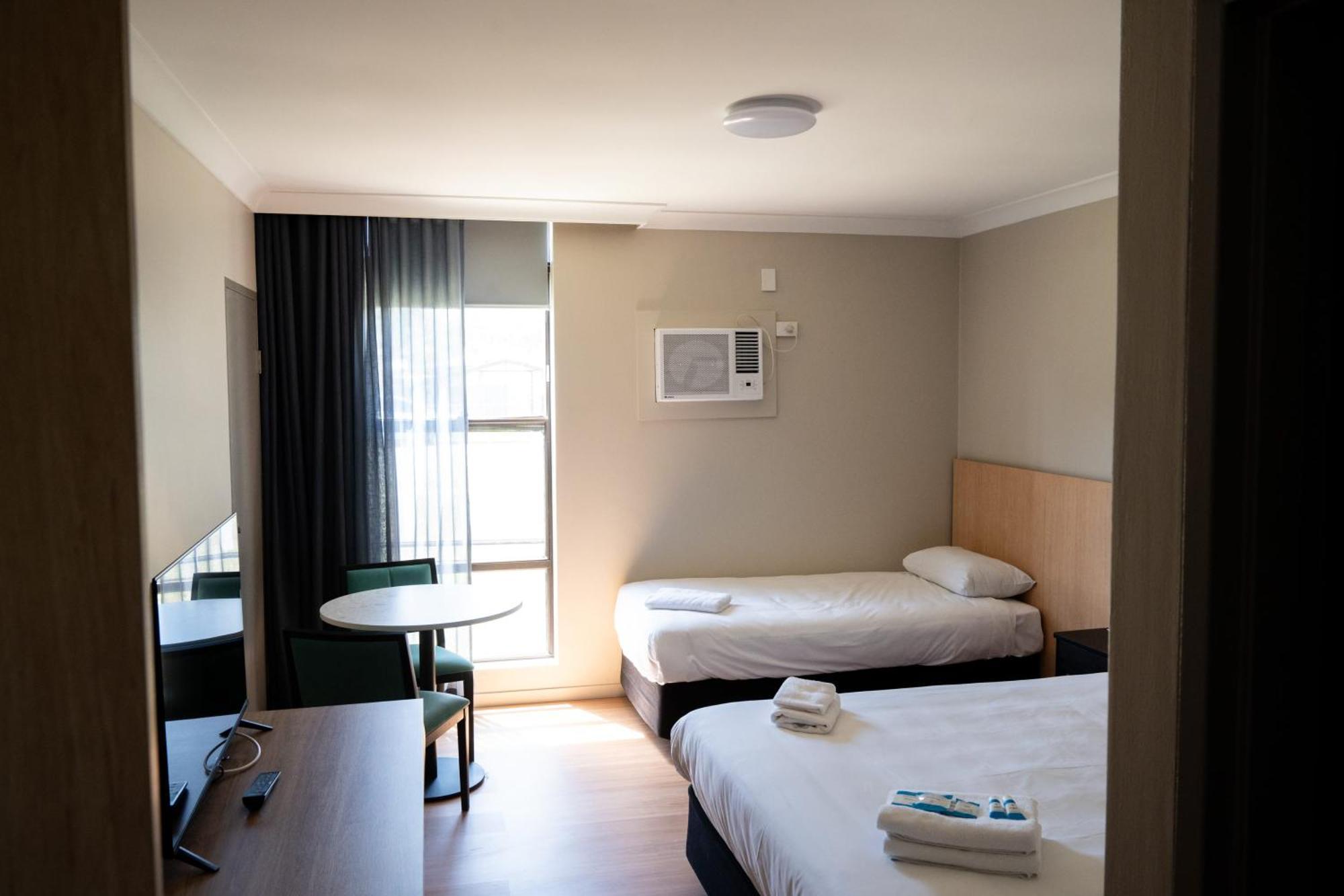 El Toro Motor Inn Warwick Farm Exterior foto