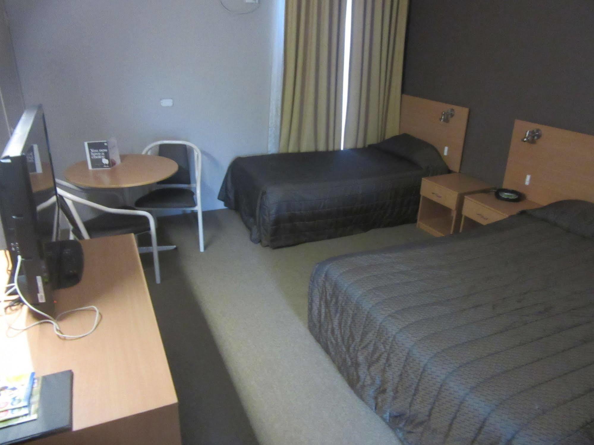 El Toro Motor Inn Warwick Farm Exterior foto